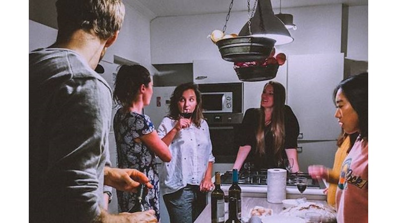 Sosyal Ortamların Karşı Konulmaz Çekimi – Friendz10