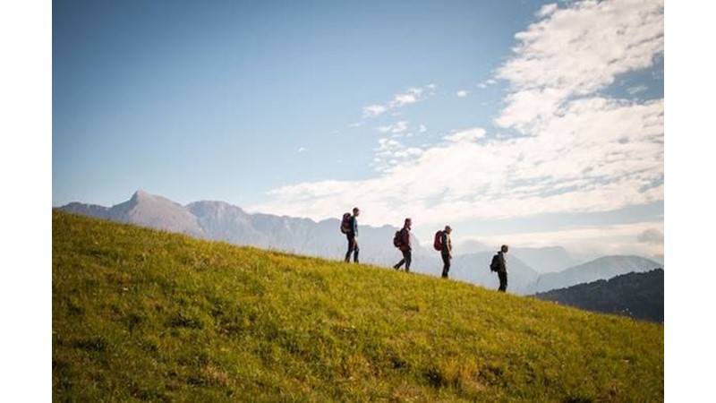 Dinlenmeden İlerlemek – Friendz10