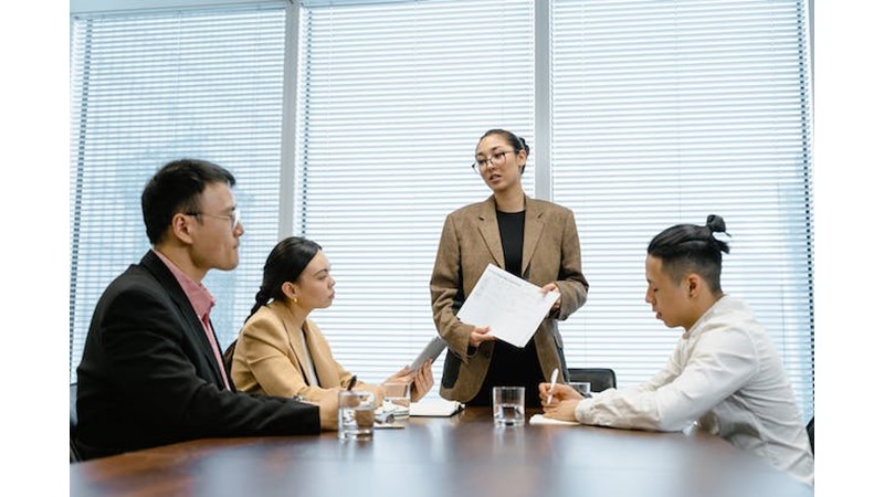 Kendini Kanıtlama Çabası – Friendz10