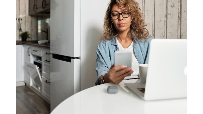 Her Şeyden Haberdar Olmak – Friendz10