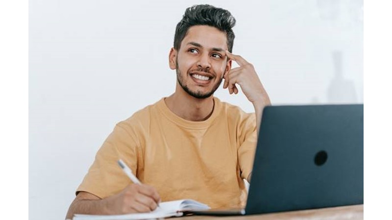 İnsan Belli Bir Dönem Her Şeyi Yapabilir – Friendz10