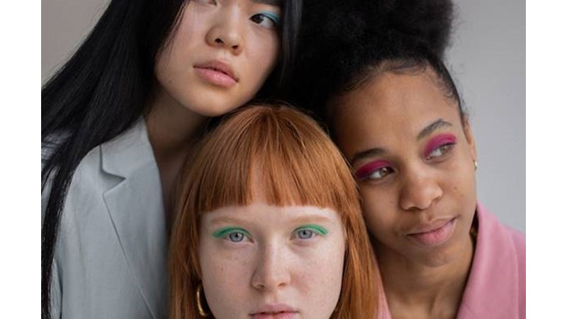 Olaylara Farklı Açılardan Bakmak – Friendz10