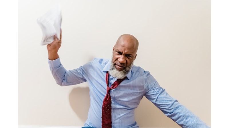 İş Sırasında Sinirlenmek – Friendz10