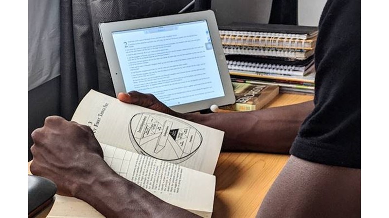 Bildikçe Hiçbir Şey Bilmediğini Anlamak – Friendz10