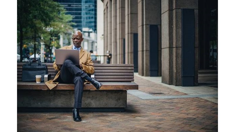 Eve Gidemeyen İnsanlar – Friendz10