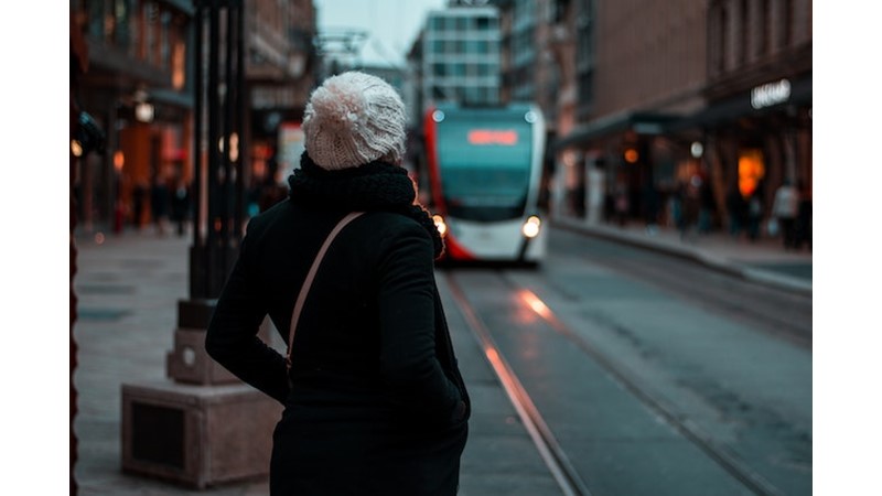 Sabahları Havanın Karanlık Olması – Friendz10