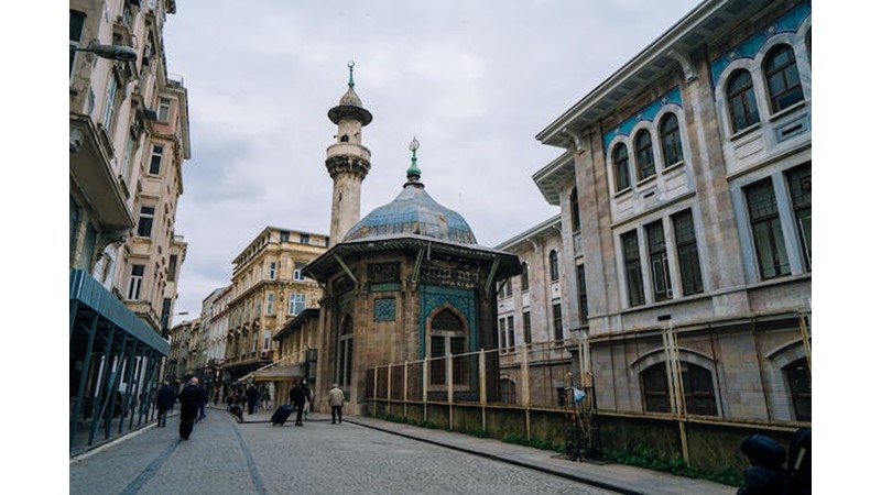 Yok Etmeye Gelen Düşman – Friendz10