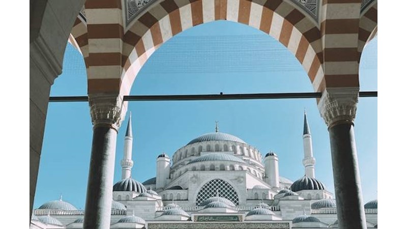 Pazar Alanına Baskın