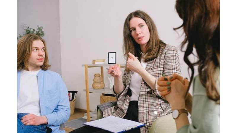 Küçük Konuların Çok Büyümesi – Friendz10