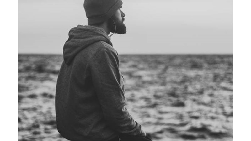 Bazı İnsanların Geçmişleri Hatalarla Dolu – Friendz10