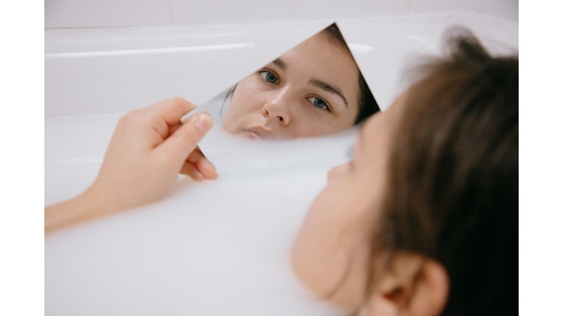 Geçmişi Gizleme Çabası – Friendz10