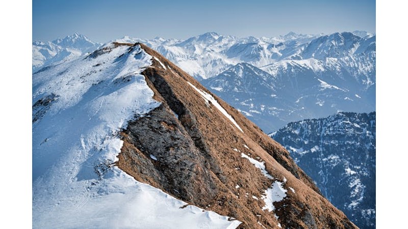 Zirve Huzurlu Olmayabilir