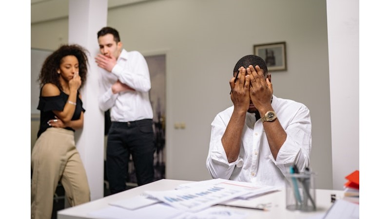 İnsanların Acıdığı Kişi Olmak – Friendz10