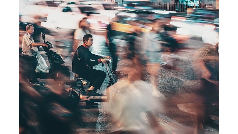 Kalabalıktan Kaçmak – Friendz10