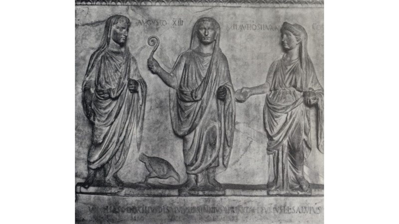 AVUKAT TANRIÇALAR: LİTAİ’LER