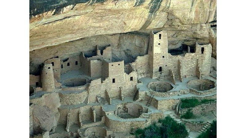A PEOPLE THAT SHOULD LOST: THE ANASAZI