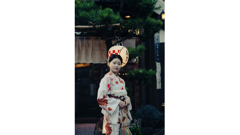 DÜNYAYA BİR DAHA GELSENİZ YİNE Mİ?: KADIN OLMAYI SEVİYOR MUSUNUZ?