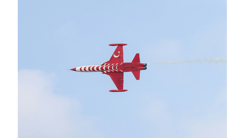 NASIL TÜRK OLUNUR?: YEMESİ, İÇMESİ, GİYİNMESİ, GEZMESİ VE SEVGİSİ İLE NASIL TÜRK OLUNUR?