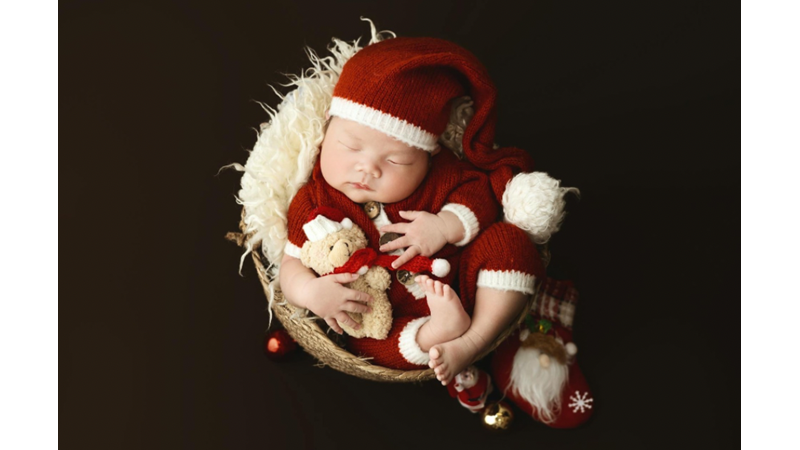 KIŞIN DOĞAN BEBEKLER İÇİN YENİDOĞAN FOTOĞRAF ÇEKİMİ POZ VE KOMBİN ÖNERİSİ