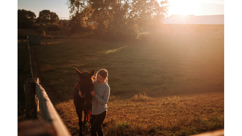 BAKIŞLARINDAN SÖYLEDİKLERİNİ ANLAMAK BÜYÜLEYİCİDİR: EVCİL HAYVANINLA BAKIŞARAK ANLAŞABİLDİĞİN ZAMAN
