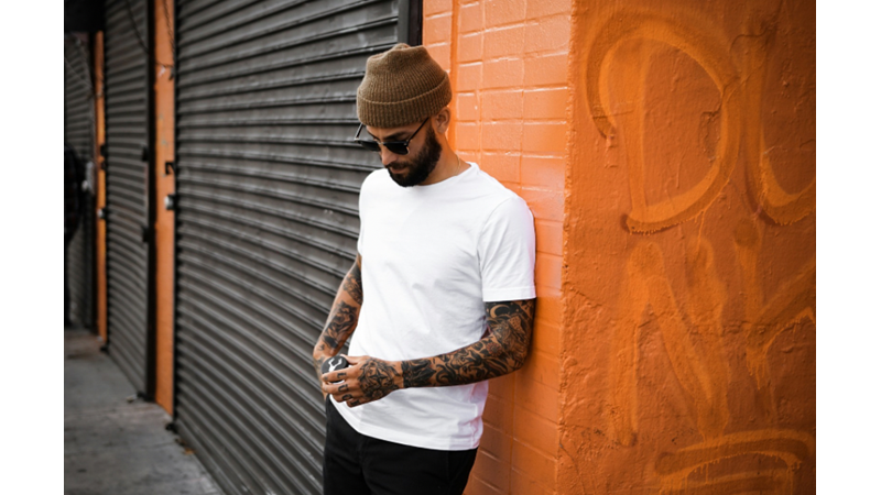 KATALOGDAN BİR ŞEYLER SEÇME STRESİ: HELE Kİ GÖRMEDEN PAHALI BİR ŞEYLER ALMAYA ÇALIŞMAK DAHA ZOR