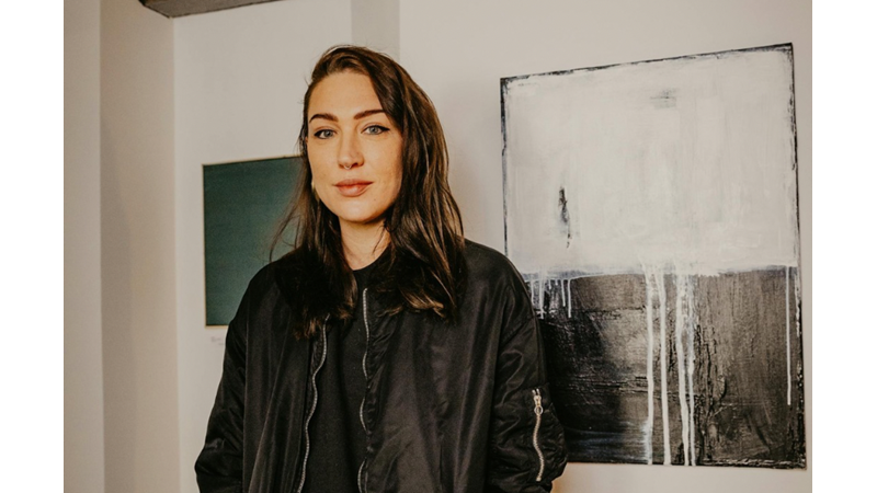 İNSANIN ONU ŞAŞIRTAN YAKINLARININ OLMASI GÜZELDİR ANCAK NASIL ŞAŞIRTTIĞI DAHA ÖNEMLİDİR