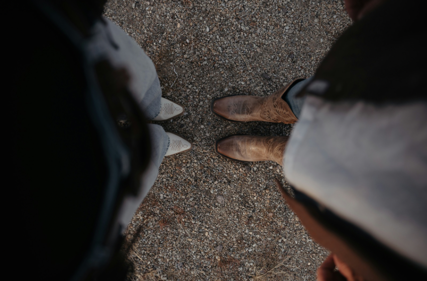 KIŞIN KOVBOY ÇİZMESÜ GİYMEYE HAVA PEK MÜSAADE ETMİYOR SANKİ